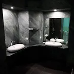 On The Rainbow 4* Roma