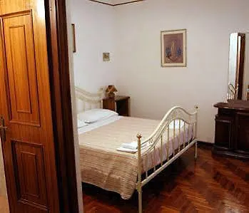 On The Rainbow Bed & Breakfast Rom
