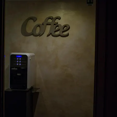 On The Rainbow ローマ