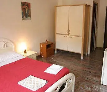 On The Rainbow ベッド・アンド・ブレックファスト