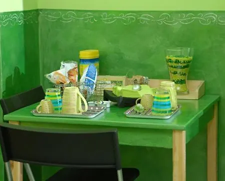 On The Rainbow ローマ