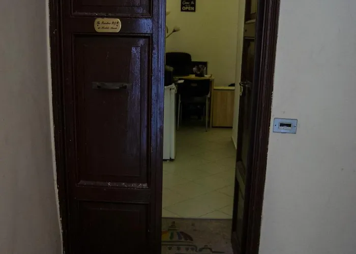 On The Rainbow 4* روما